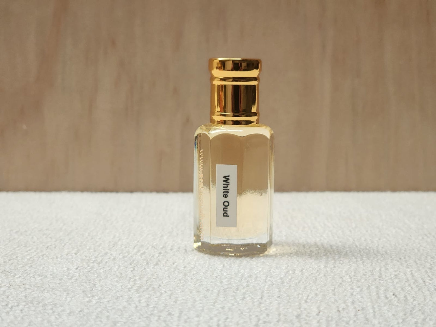 العود الأبيض